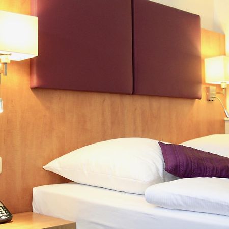 Hotel Niederrad Frankfurt am Main Rom bilde