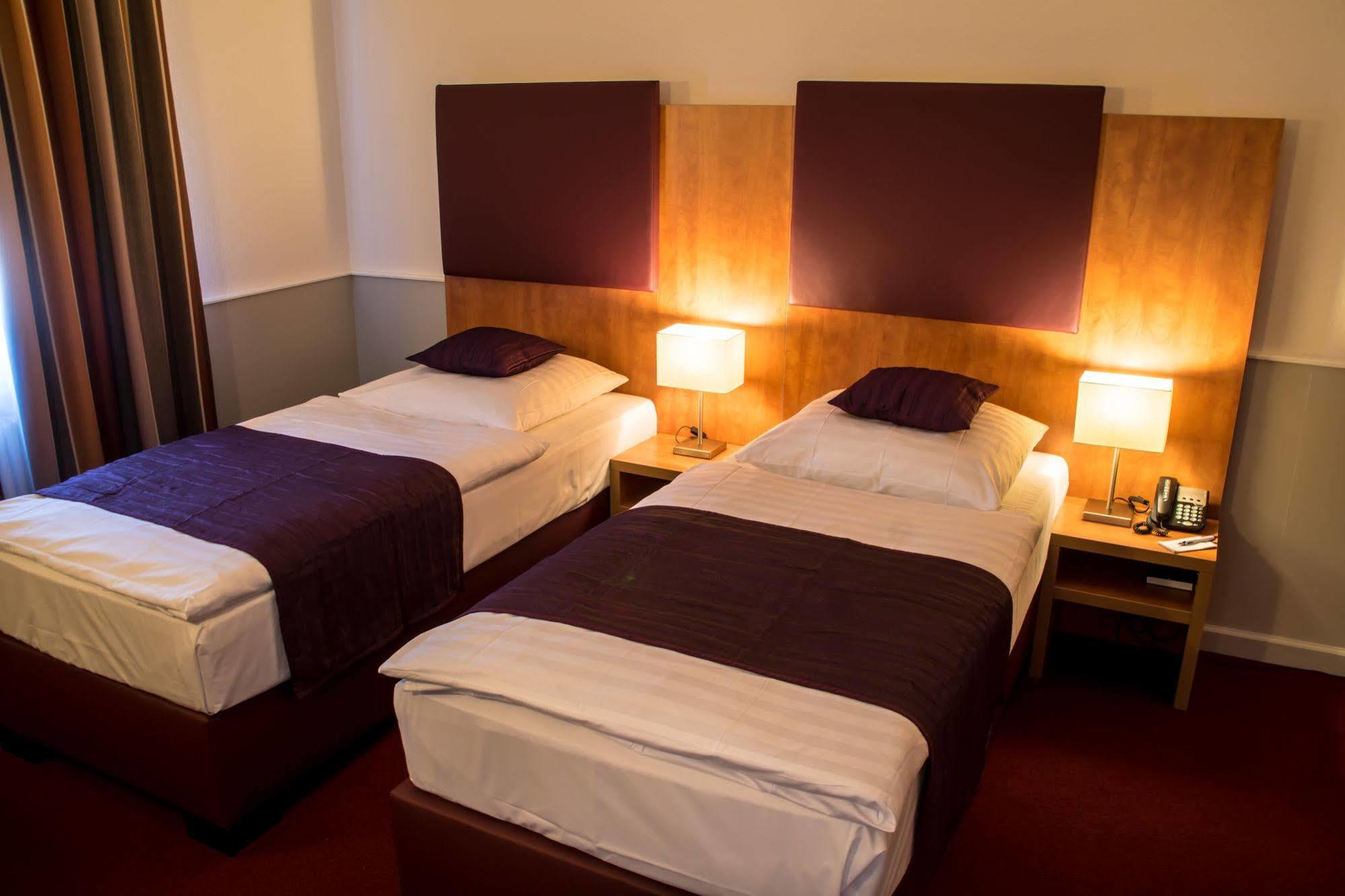 Hotel Niederrad Frankfurt am Main Eksteriør bilde